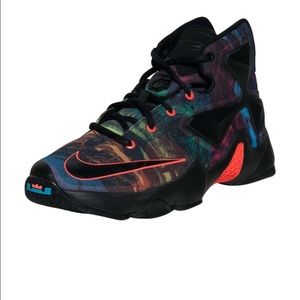 Used NIKE LEBRON XIII TRECE SNEAKER Y4.5